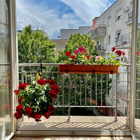 Feel Home Deluxe Corvin # Free Parking # Ac # Elevator Budapest Extérieur photo