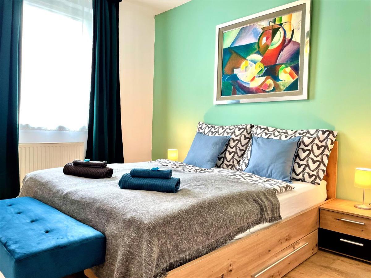 Feel Home Deluxe Corvin # Free Parking # Ac # Elevator Budapest Extérieur photo